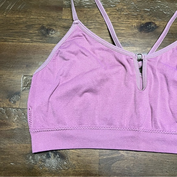✅ Danskin pink bralette with racer back adjustable straps - Picture 4 of 10